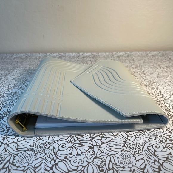 Erin Condren envelope style binder - Picture 2 of 14